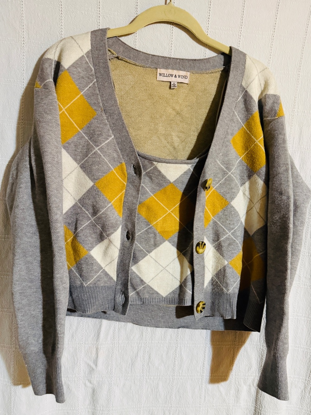 Willow & Wind Gray and Mustard Argyle V-Neck Cardigan